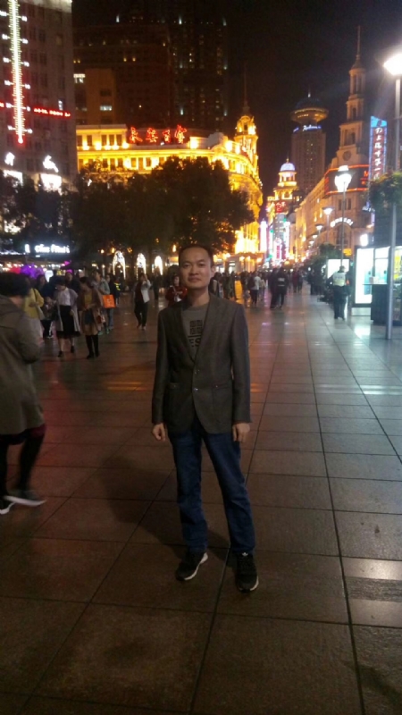 水池养鱼的第一张照片--百色相亲服务中心