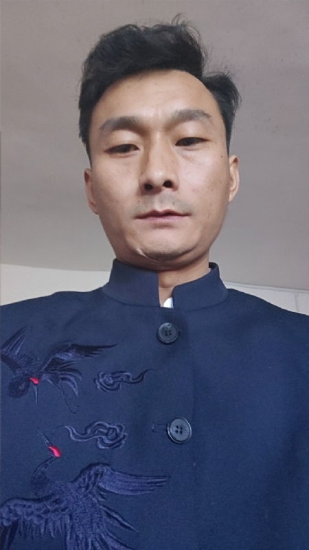 逆袭的小老鼠～龙long的第一张照片--百色相亲服务中心