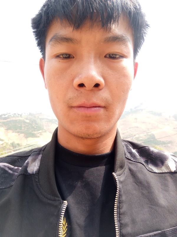 唐伟的第一张照片--百色相亲服务中心