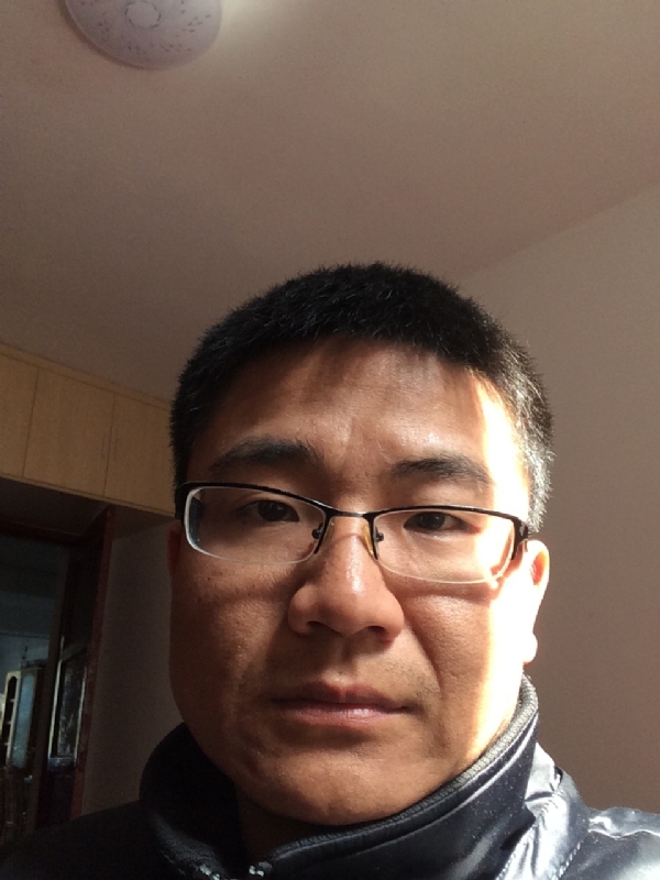 余浩浩的第一张照片--百色相亲服务中心