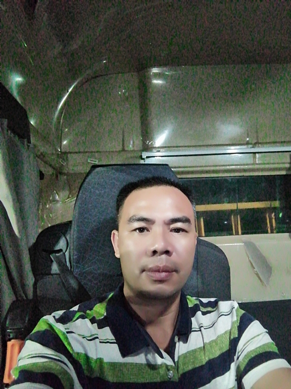 疯一般的爱恋的第一张照片--百色相亲服务中心