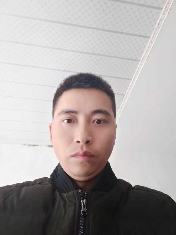 远望星空的第一张照片--百色相亲服务中心