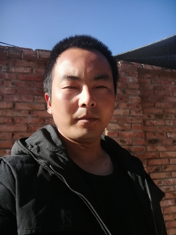 流年寂寞了谁的容颜的第一张照片--百色相亲服务中心