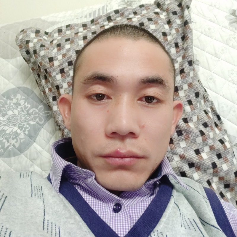 龙飞的第一张照片--百色相亲服务中心