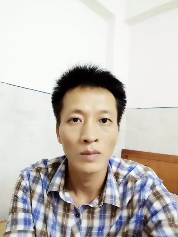 流年未亡的第一张照片--百色相亲服务中心