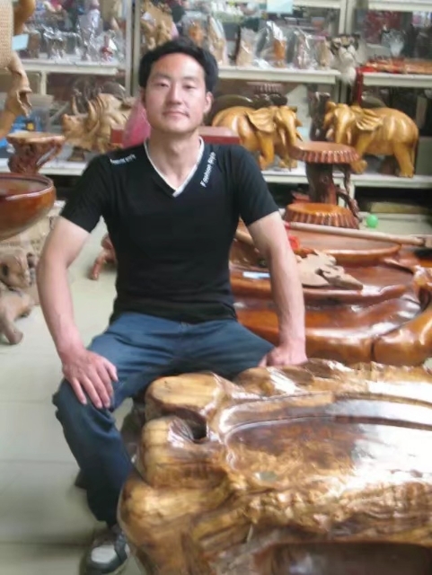 春暖花开的第一张照片--百色相亲服务中心