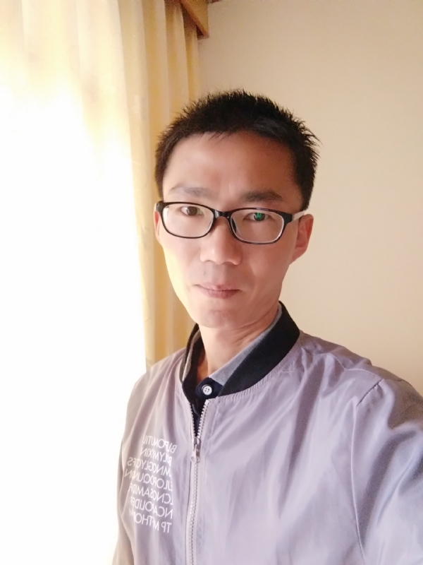 平凡的风的第二张照片--百色相亲服务中心