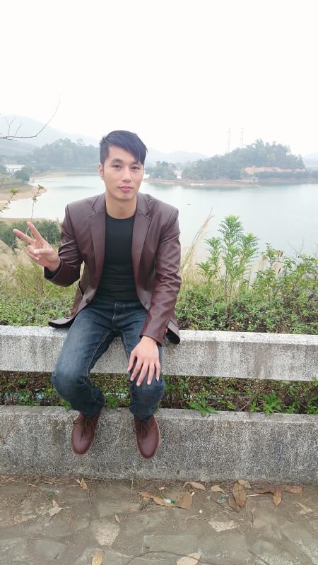 达尔的第一张照片--百色相亲服务中心