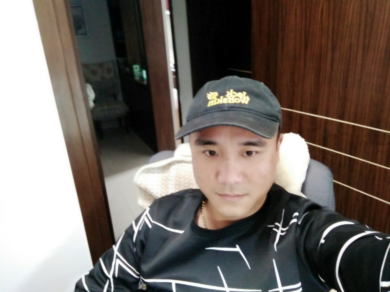 坚持我爱的第一张照片--百色相亲服务中心