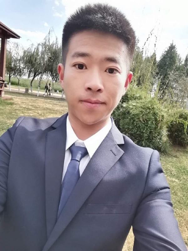 昌先生的第一张照片--百色相亲服务中心