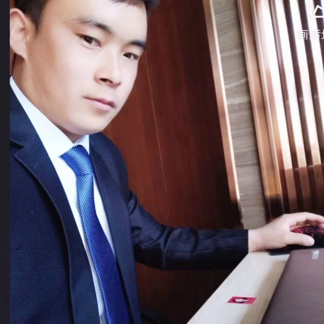 会哭的幸福的第一张照片--百色相亲服务中心