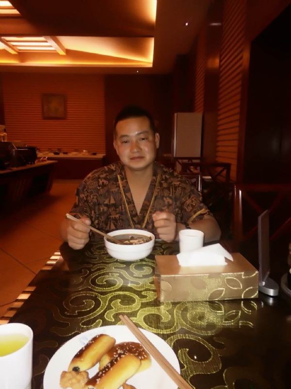 会飞的鱼的第一张照片--百色相亲服务中心