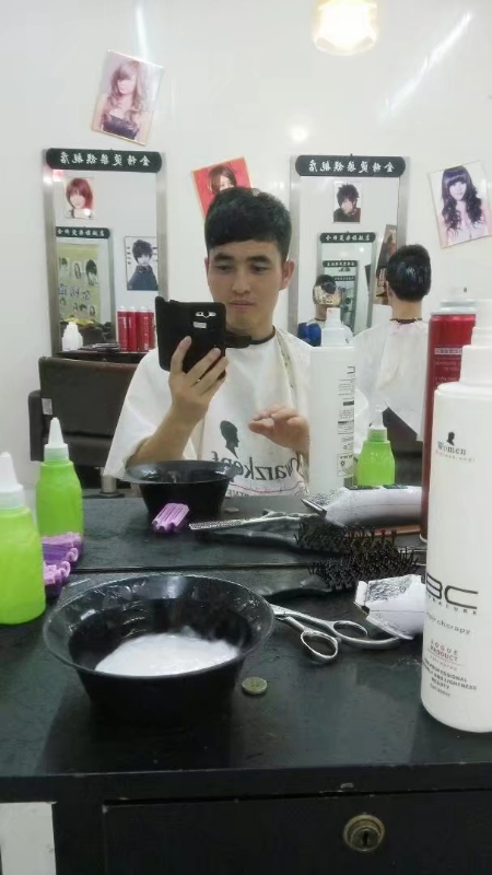 牛郎的第二张照片--百色相亲服务中心