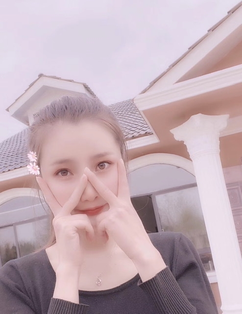 小媛的第一张照片--百色相亲服务中心