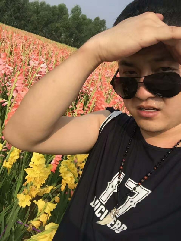 QH-蓝细胞的第一张照片--百色相亲服务中心