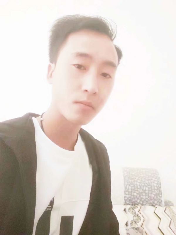 萧艺的第一张照片--百色相亲服务中心