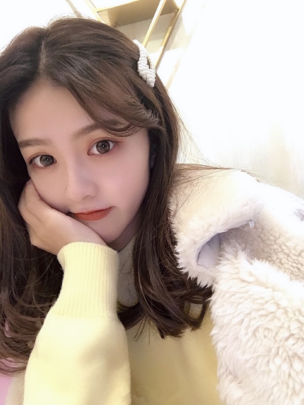 薇薇外送的第一张照片--百色相亲服务中心