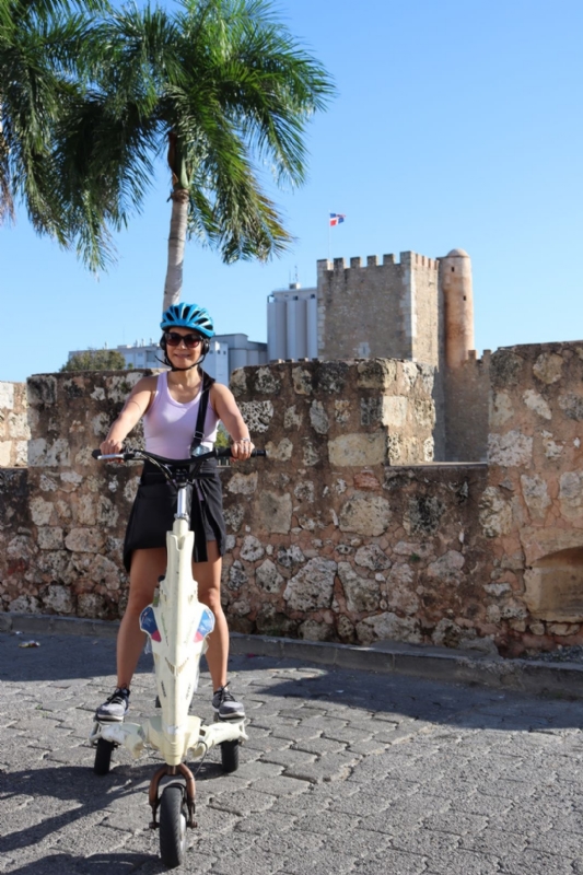 Happy的第一张照片--百色相亲服务中心