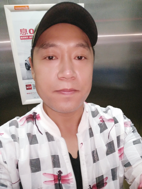 hainy的第一张照片--百色相亲服务中心