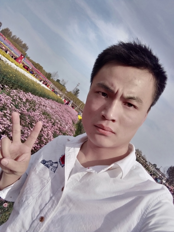 心碎无痕的第二张照片--百色相亲服务中心