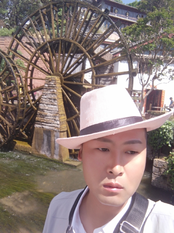 曲靖相亲的第一张照片--百色相亲服务中心