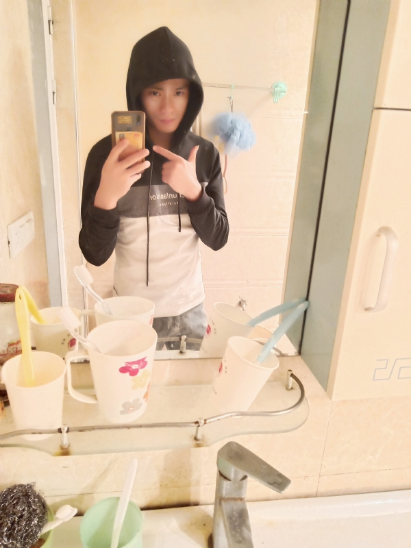 时间让我变傻的第一张照片--百色相亲服务中心