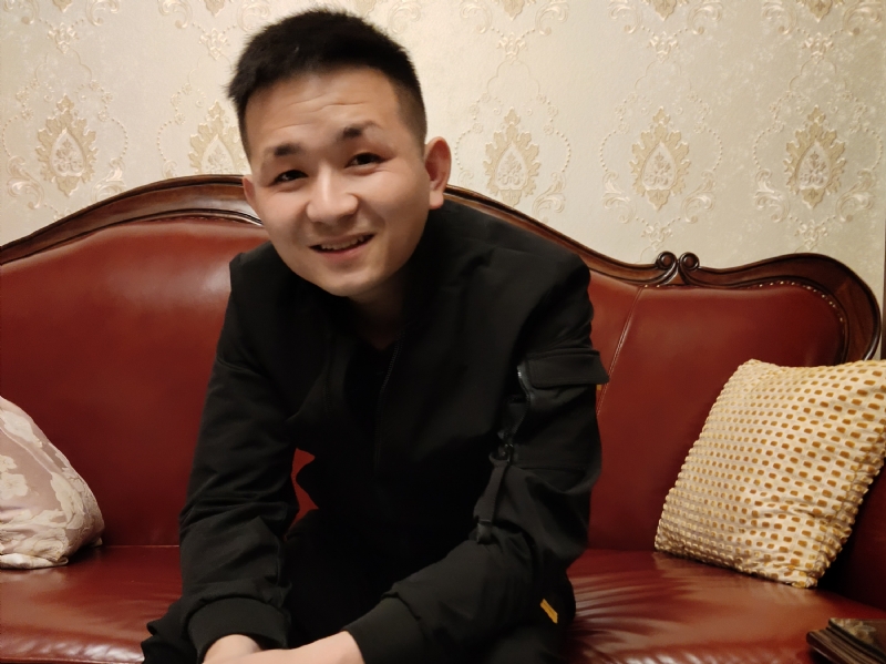 lilei123的第五张照片--百色相亲服务中心