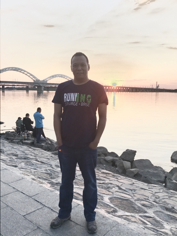 海天一色的第一张照片--百色相亲服务中心