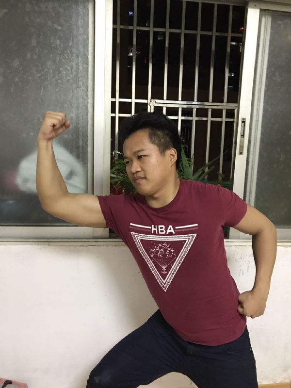 彭宏谊的第一张照片--百色相亲服务中心