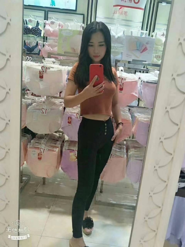 小可爱的第一张照片--百色相亲服务中心