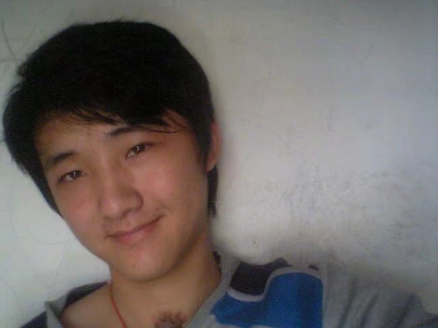 孙伟伟的第三张照片--百色相亲服务中心