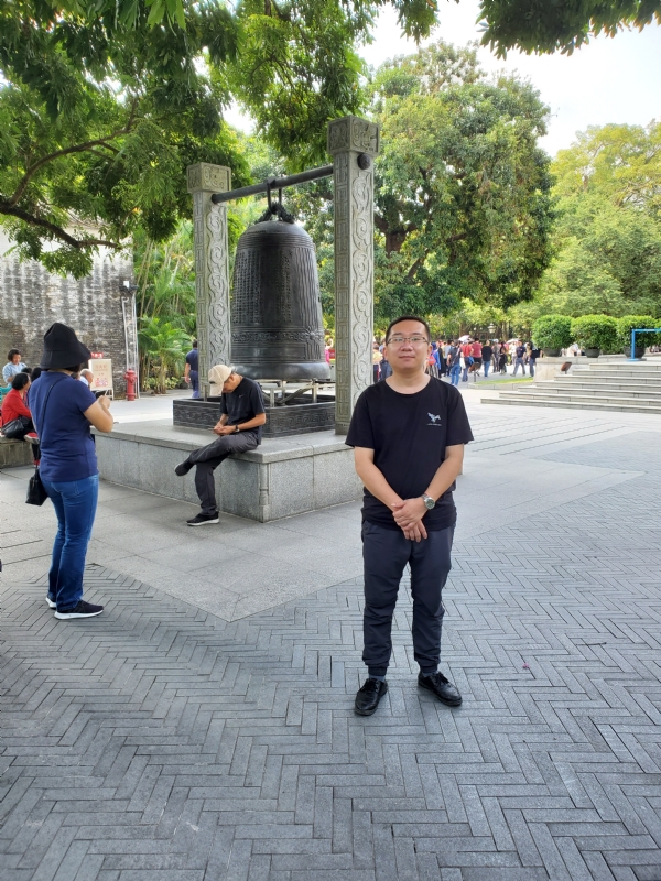 杨昊的第一张照片--百色相亲服务中心