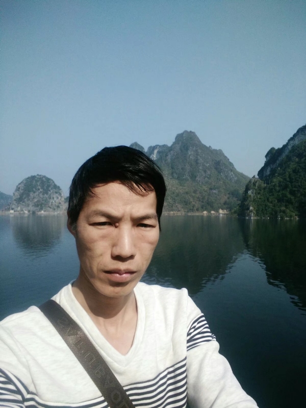 博远的第一张照片--百色相亲服务中心