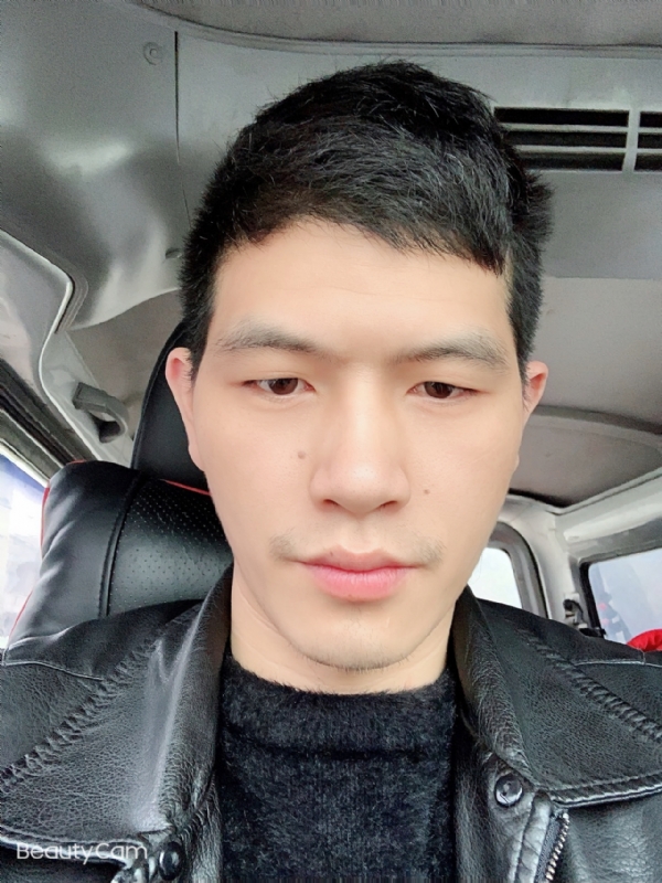 华仔的第一张照片--百色相亲服务中心