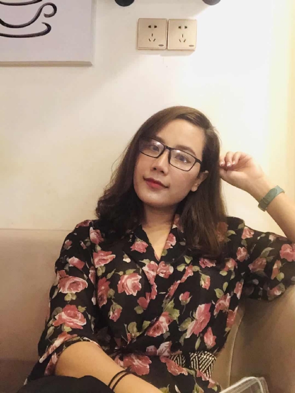 蝴蝶与蓝的第一张照片--百色相亲服务中心