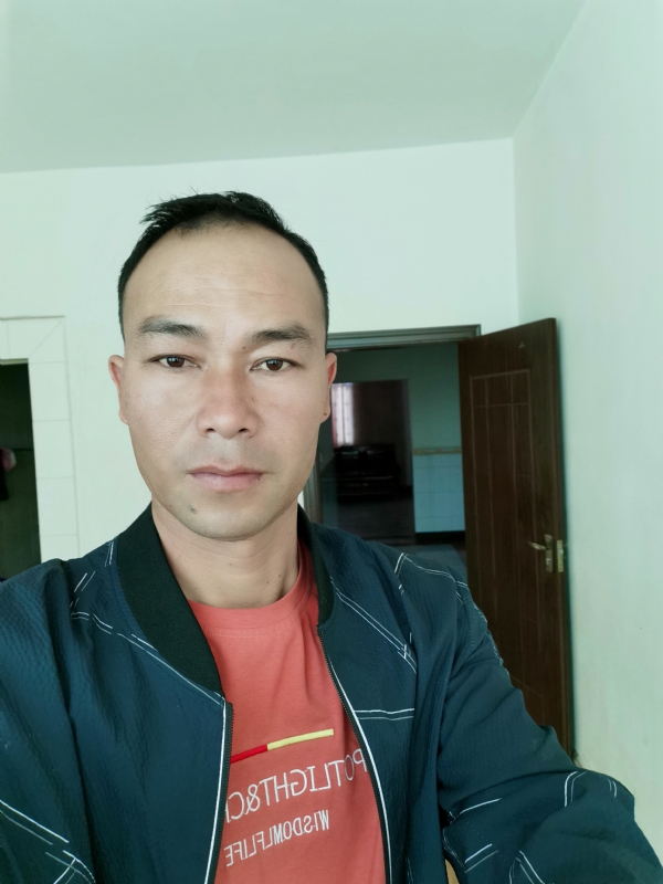 昊宇的第一张照片--百色相亲服务中心