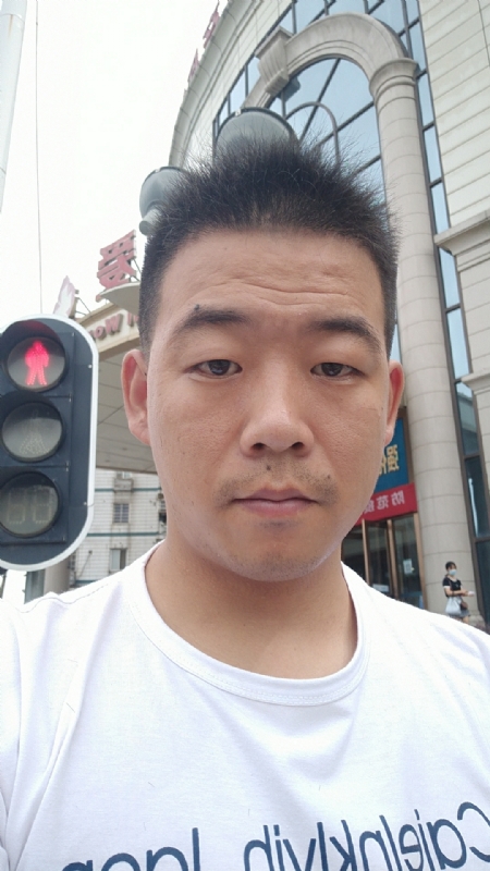 夜空的第一张照片--百色相亲服务中心