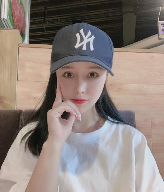 小鱼儿的第一张照片--百色相亲服务中心