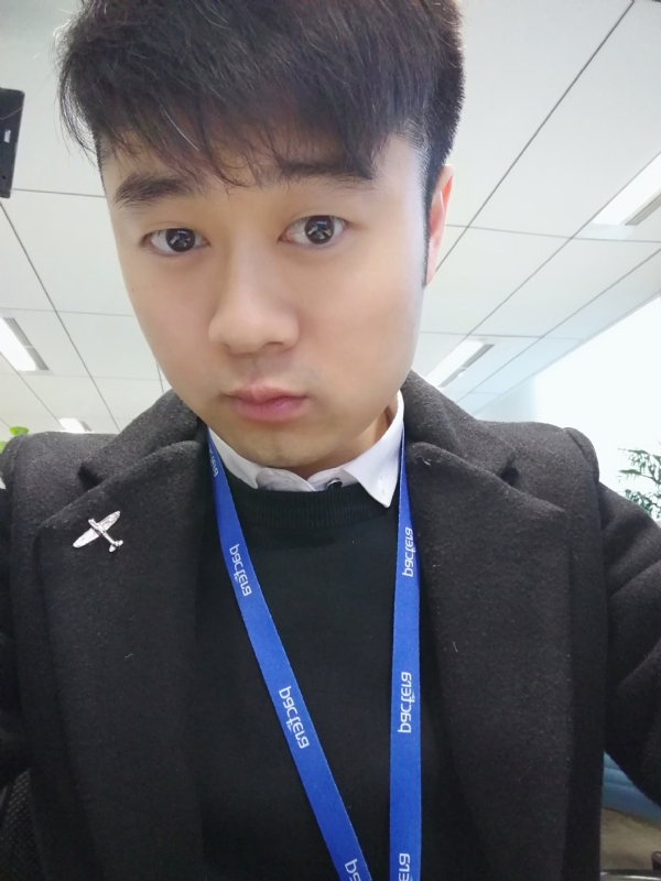 择一爱与被爱的第一张照片--百色相亲服务中心