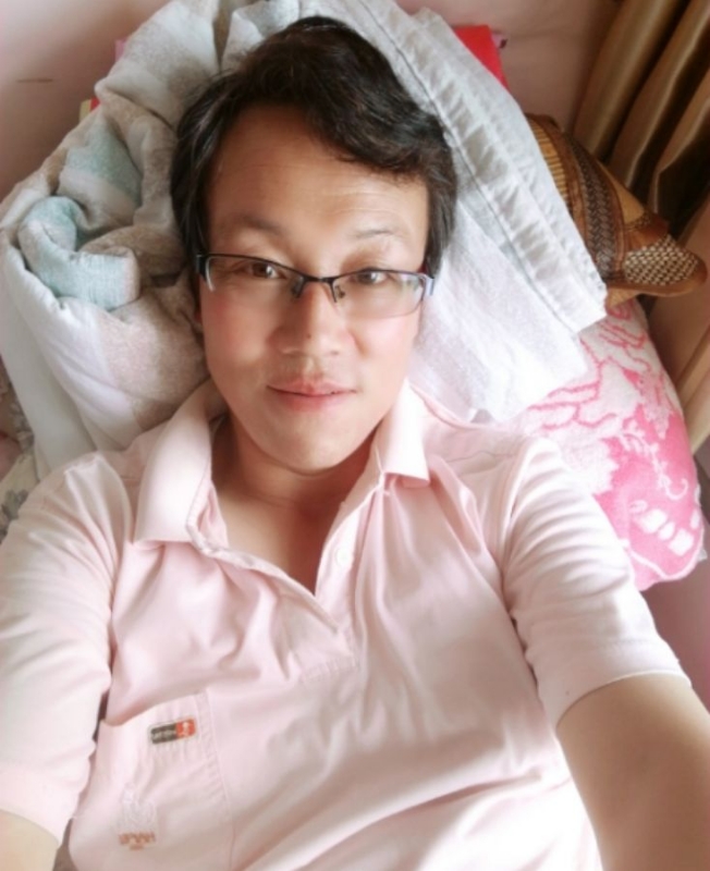 一吻天荒的第一张照片--百色相亲服务中心