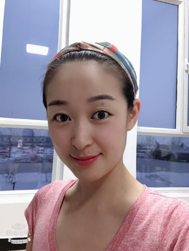 浅笑的第一张照片--百色相亲服务中心