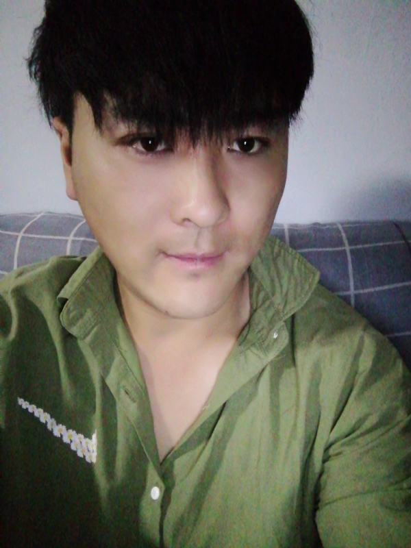 舍不得的第一张照片--百色相亲服务中心