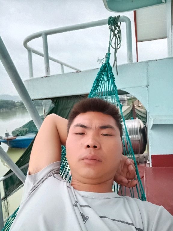 小哥哥的第一张照片--百色相亲服务中心