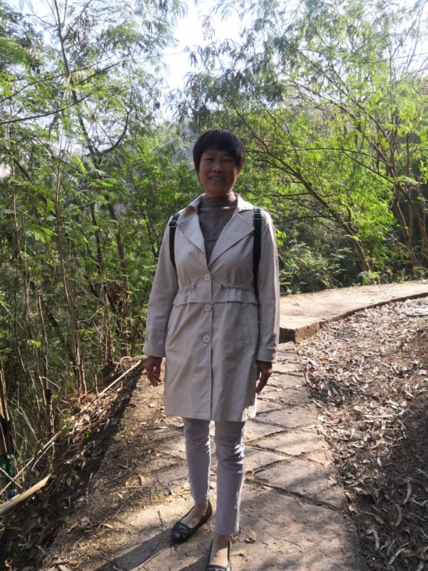 兰草的第一张照片--百色相亲服务中心