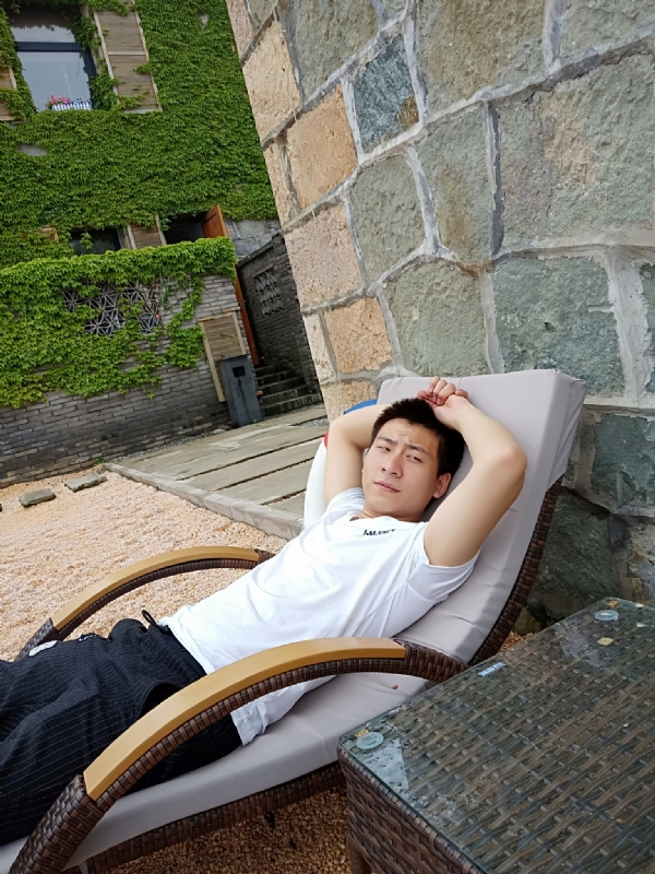 真心寻找另一半的第一张照片--百色相亲服务中心