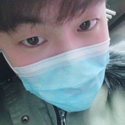 大学生的第一张照片--百色相亲服务中心