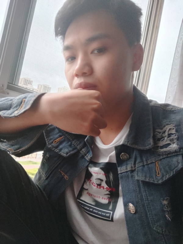 鬼卿的第四张照片--百色相亲服务中心