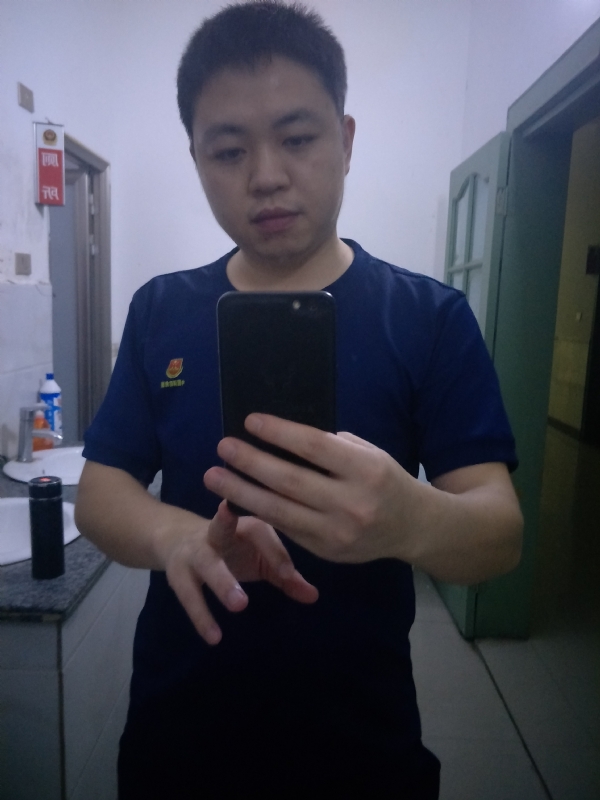 訫尘的第一张照片--百色相亲服务中心