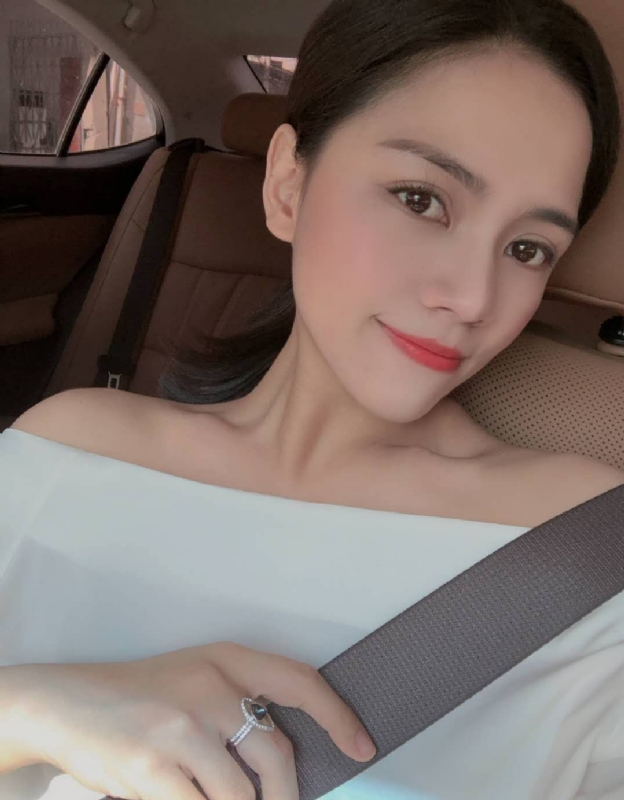 Anna安娜的第一张照片--百色相亲服务中心