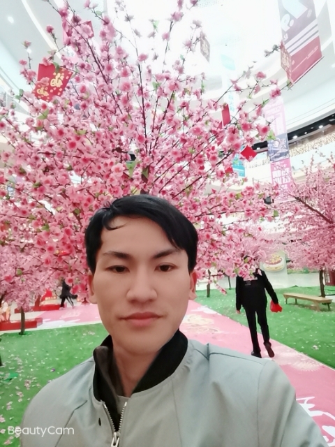 单身一人的第一张照片--百色相亲服务中心